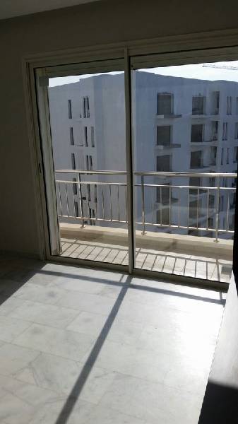 Studio neuf avec balcon à Hay Riad Rabat | Domio.ma