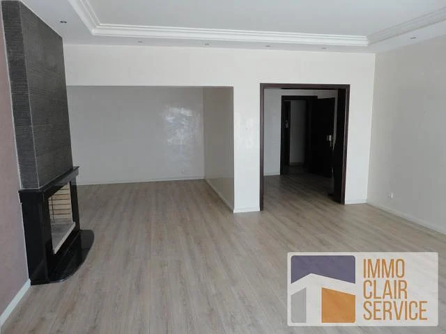 Luxe Appartement met Balkon in Casablanca