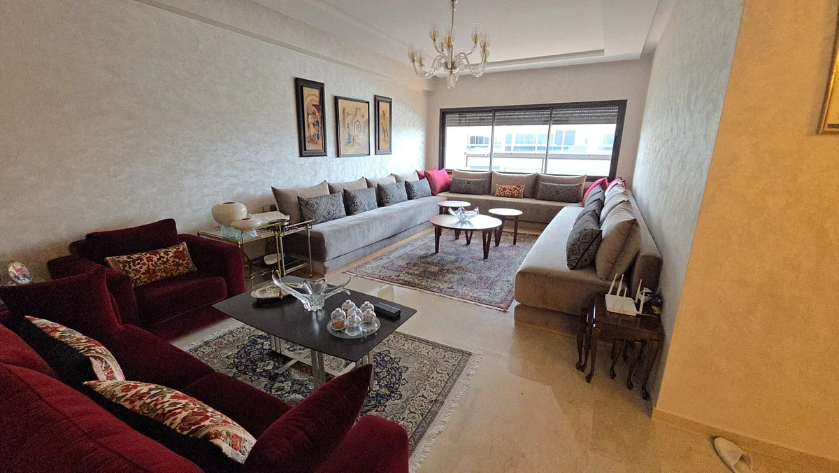 Te huur: Luxe Appartement in Mohammedia met Zwembadzicht