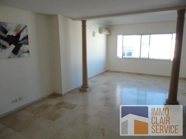 Appartement te Huur met Terras in Quartier Racine