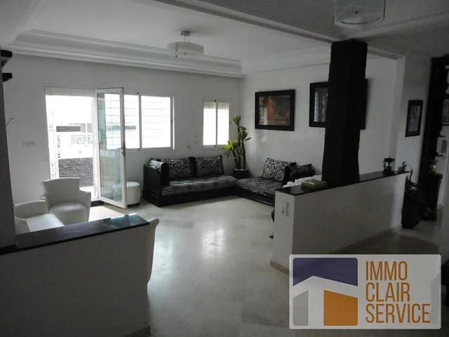 Gemeubeld Appartement met Terras in Casablanca