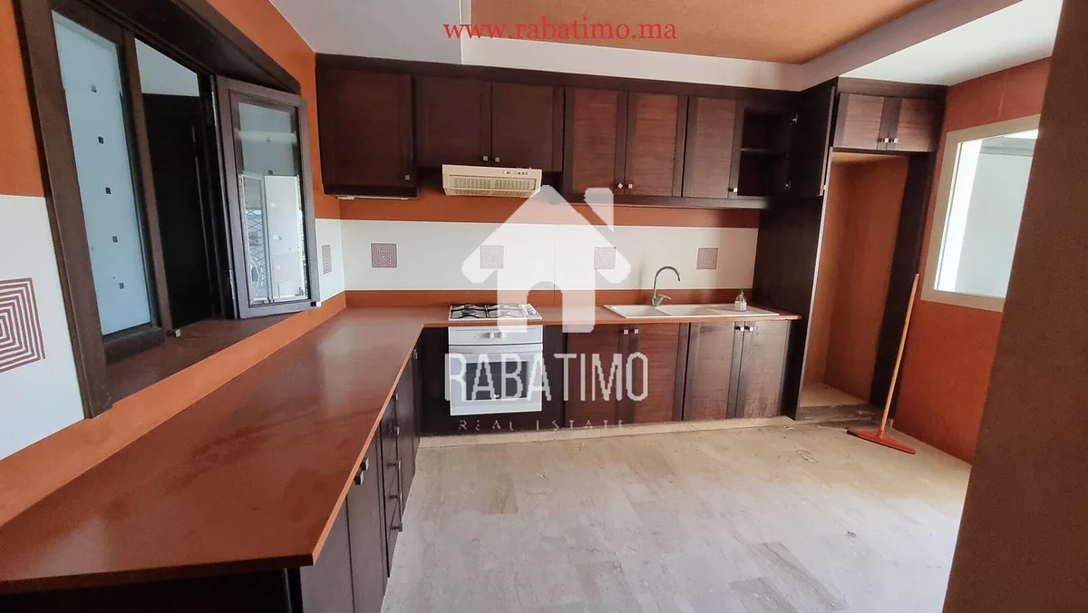 location un bel appartement Hay Ryad chauffage central