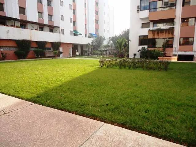 Appartement te Huur in Casablanca met Tuin en Veiligheid