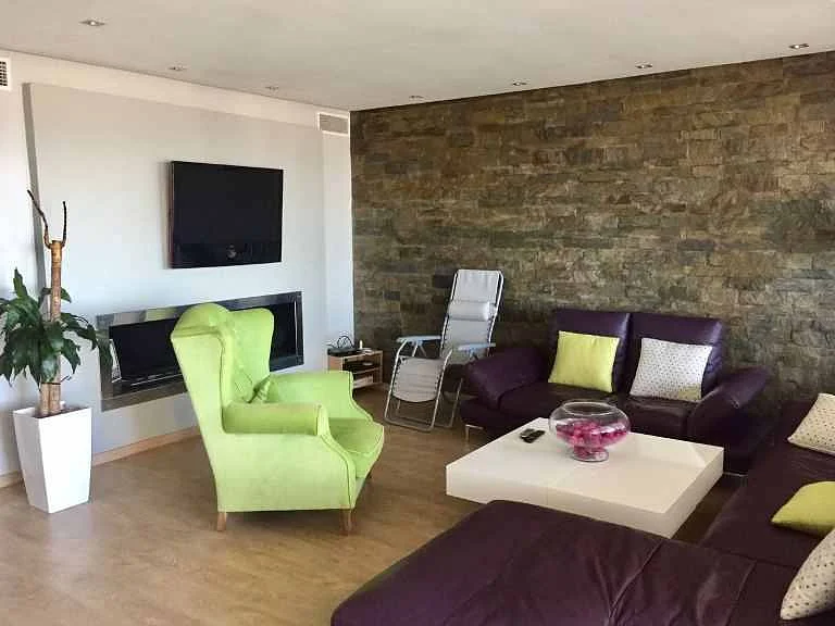 Modern appartement met zeezicht en terras in Casablanca