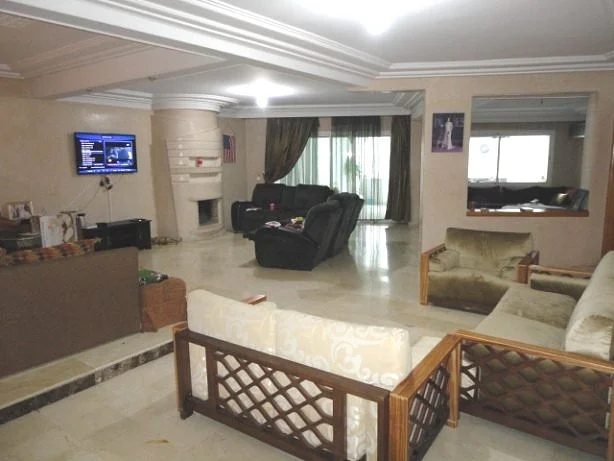 Gemeubeld appartement met terras in Casablanca