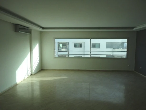 Appartement te Huur in Casablanca met Uitzicht