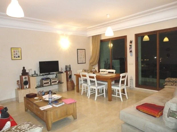 Appartement te huur in Casablanca met balkon