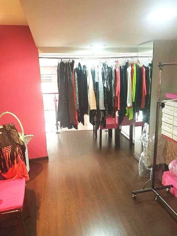 محل تجاري في قلب منطقة الراسين