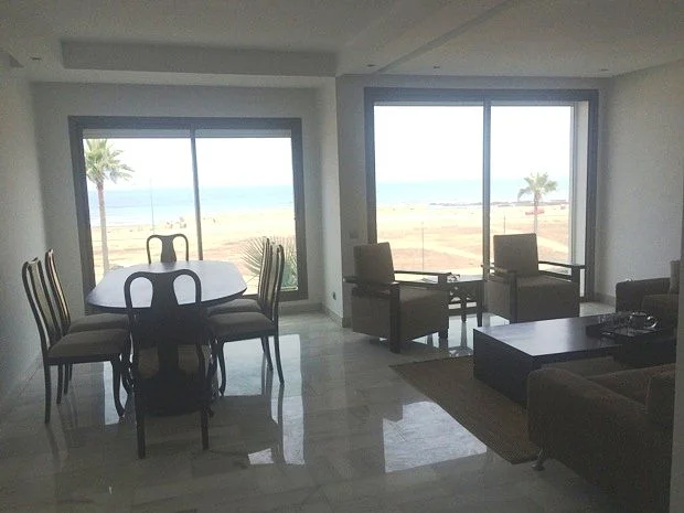 Moderne gemeubileerde appartement met zeezicht in Bourgogne