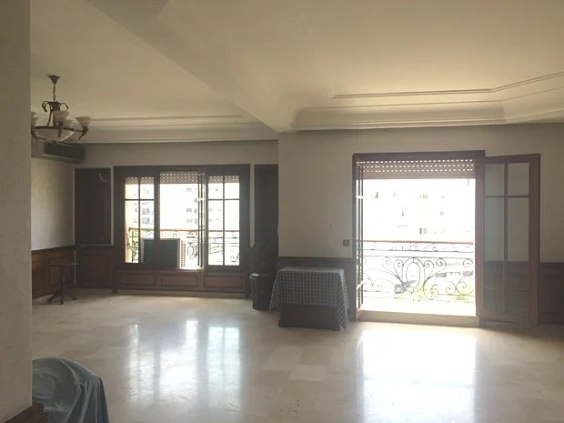 Charmant Appartement met Terras in Casablanca