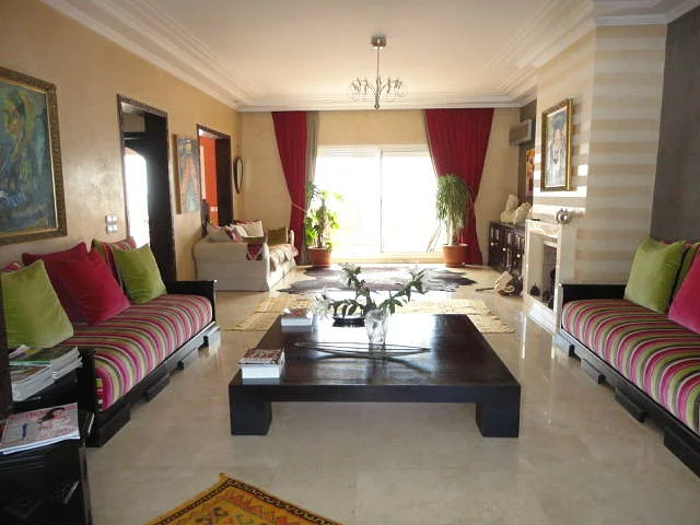 Luxueus Appartement met Terrasse in Casablanca