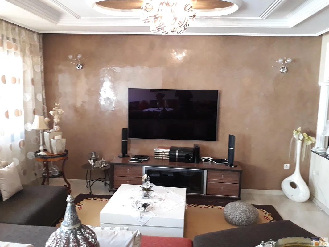 Gestoffeerd Appartement in het Hart van Agdal, Rabat