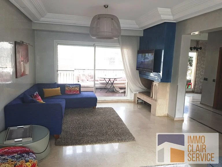 شقة فاخرة بإطلالة رائعة في الدار البيضاء