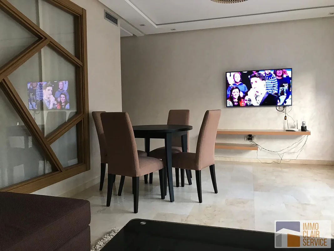 Gemeubeld Appartement met Groot Terras in Casablanca