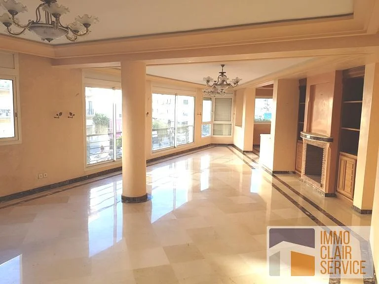 Luxueus Appartement met Uitzicht in Casablanca