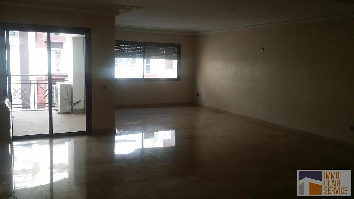 Stylish Apartment with Terrace in Casablanca