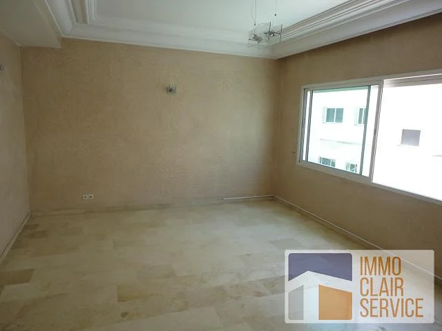 Sunny Apartment for Rent in Racine, Casablanca