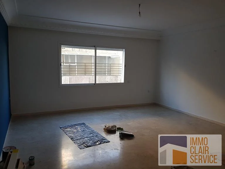 Appartement te koop in Casablanca met balkon