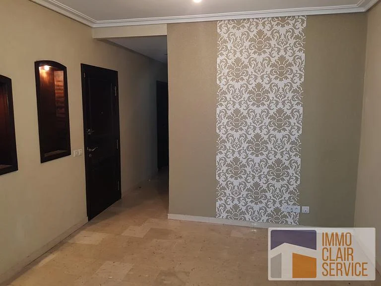 Appartement te huur in Casablanca met balkon