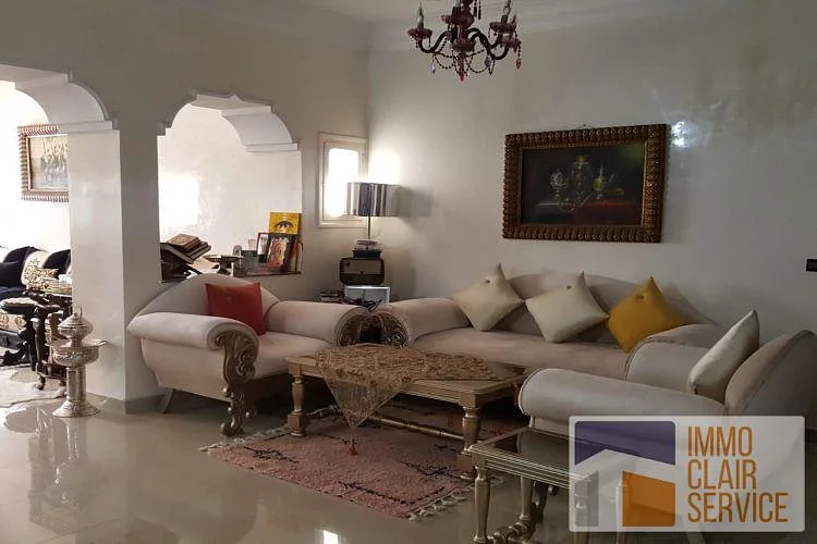 Furnished Apartment with Garage near Lycée Descartes