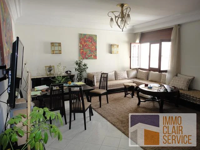 Modern Appartement met Terras in Casablanca