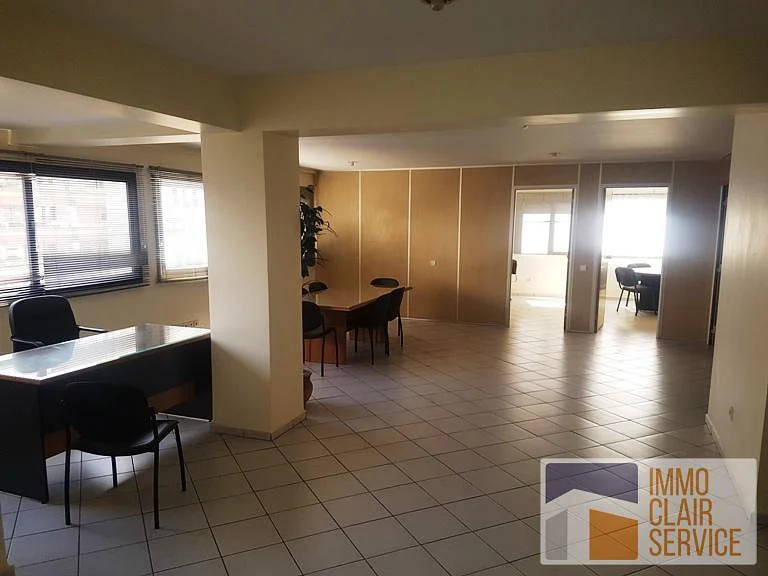 Kantoorruimte met moderne voorzieningen in Casablanca