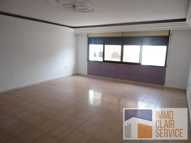 Ruim Appartement met Balkon aan Bd Anfa Casablanca