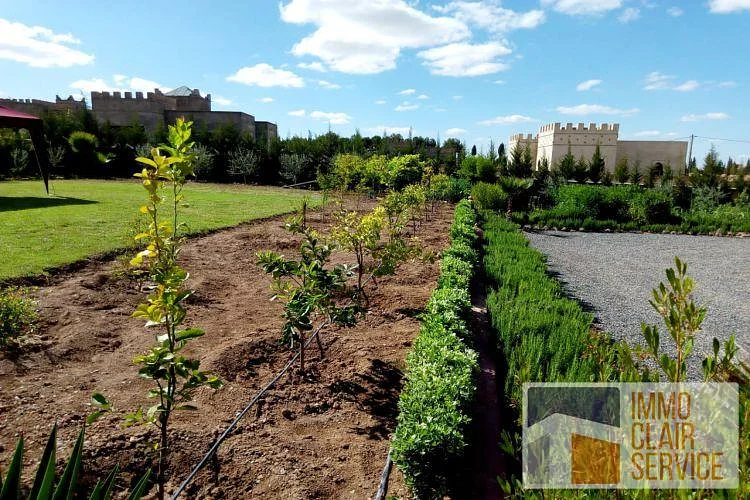Prachtige Villa met Zwembad aan de Voet van de Atlas