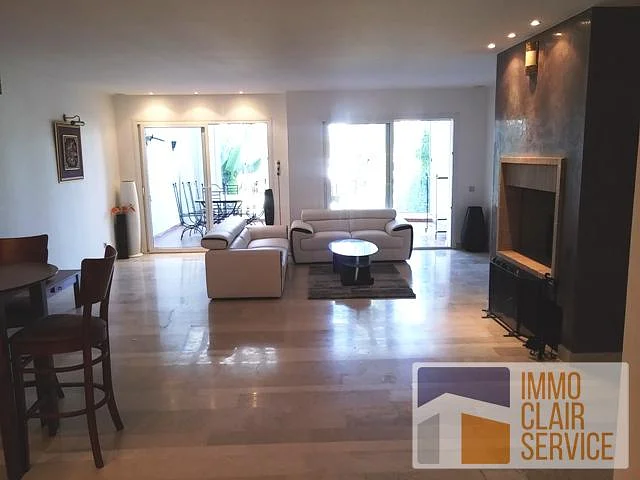 فيلا جديدة للإيجار في الدار البيضاء