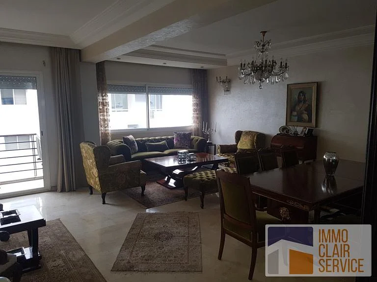 Licht appartement met terras in Casablanca