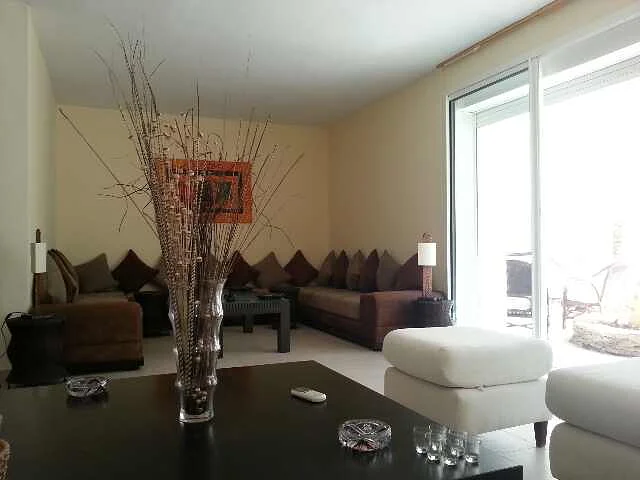 Villa met Uitzicht op het Meer en Golfbaan