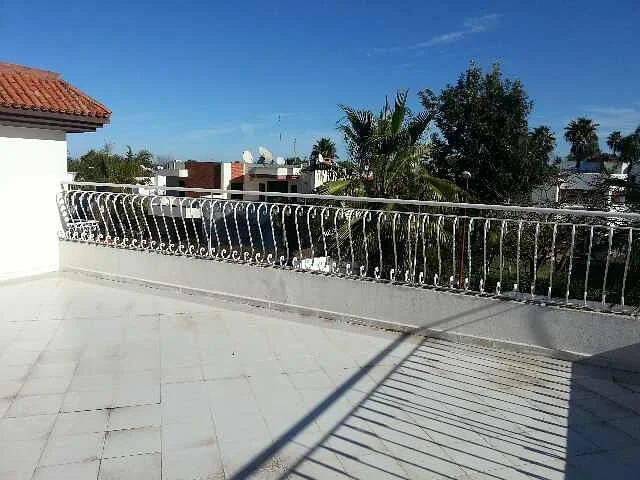 طابق فيلا فاخر للإيجار في الرباط