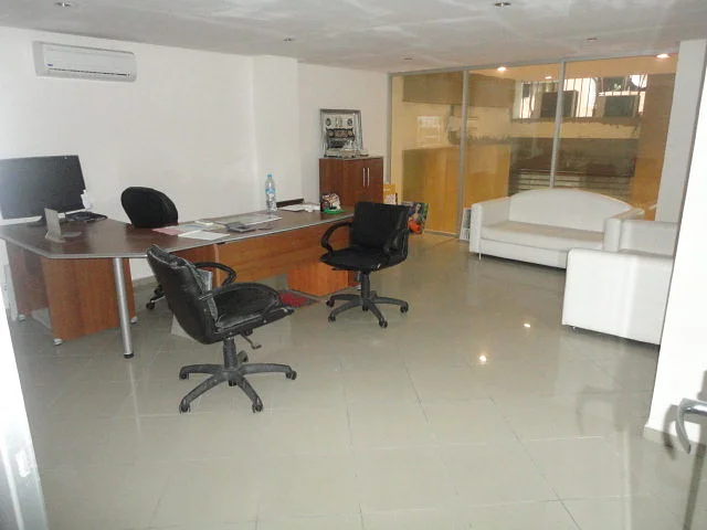 محل تجاري للإيجار في المعاريف