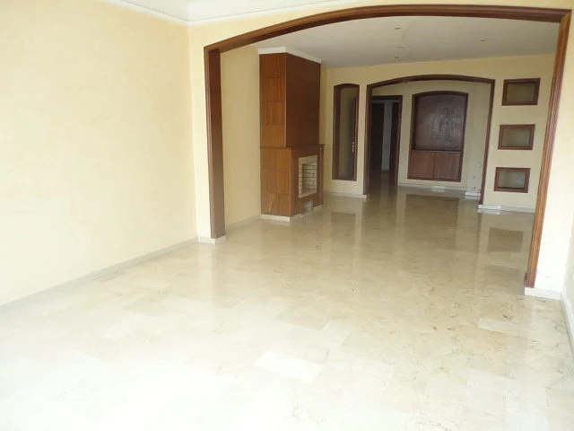 Appartement te huur in Casablanca met tuinzicht