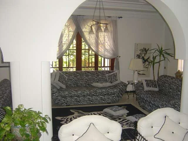 Furnished Villa met Tuin en Terras in Rabat