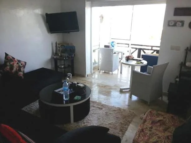 Gemeubeld appartement met terras en zeezicht in Casablanca
