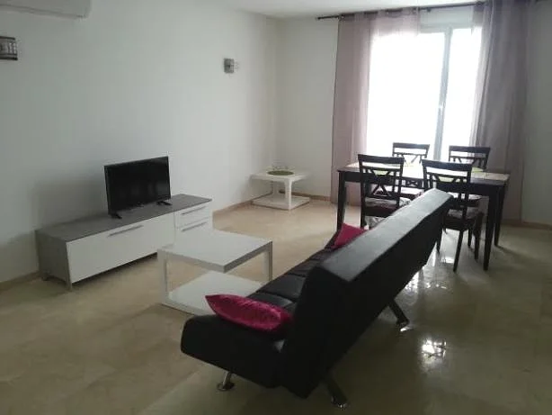 Gemeubeld Appartement met Terras in Casablanca
