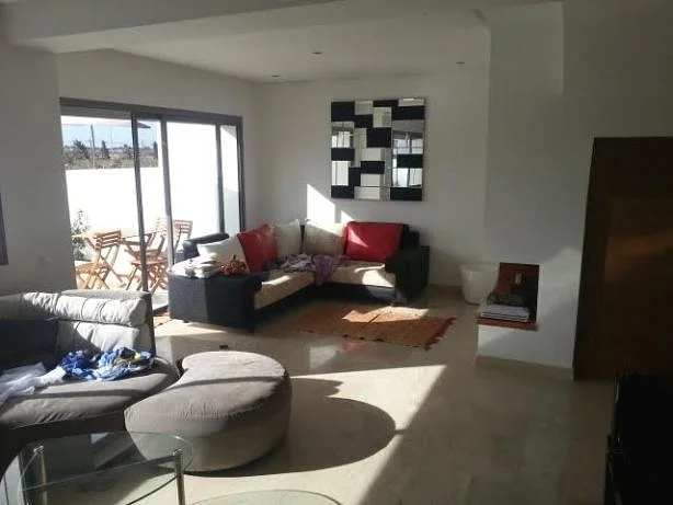 Gemeubileerde villa met zwembad in Casablanca