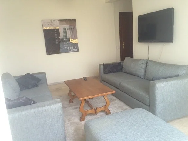 Gemeubeld Appartement met Terras in Bourgogne Casablanca