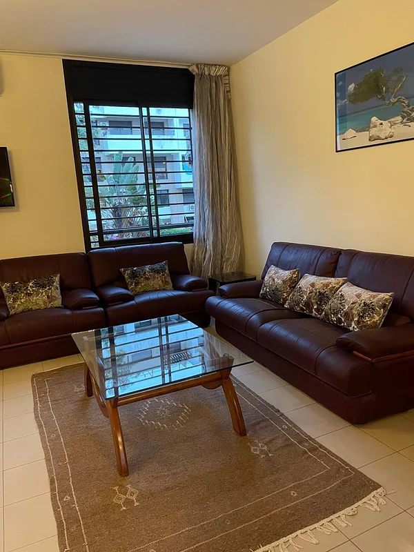 Ruim appartement met garage en lift te huur in Rabat