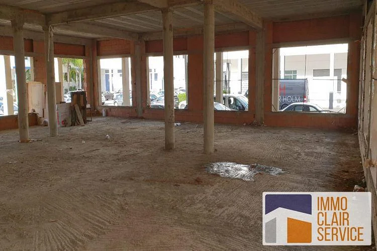 عقار تجاري - تمارة