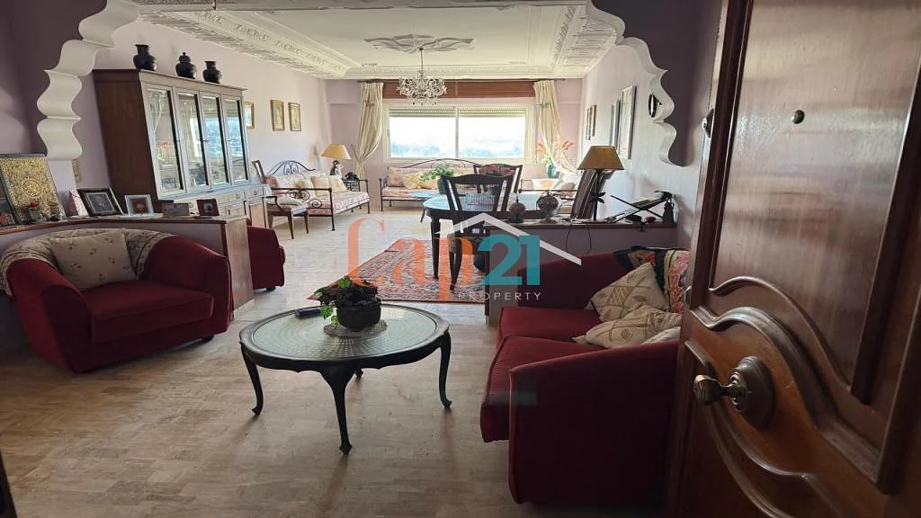 شقة جميلة للبيع في حي إيبيريا