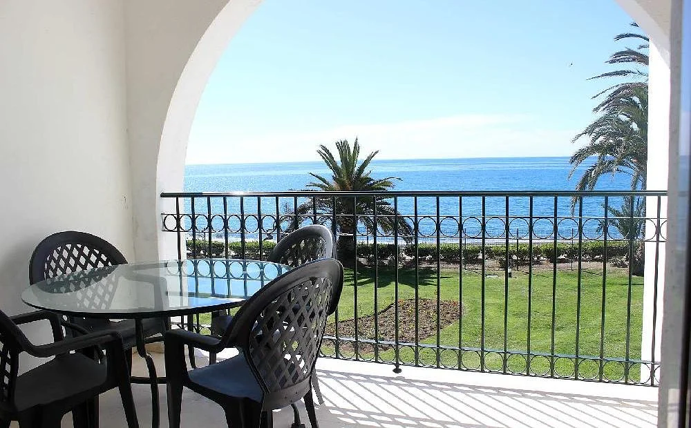 Luxe Villa in Cabo Negro met Zeezicht