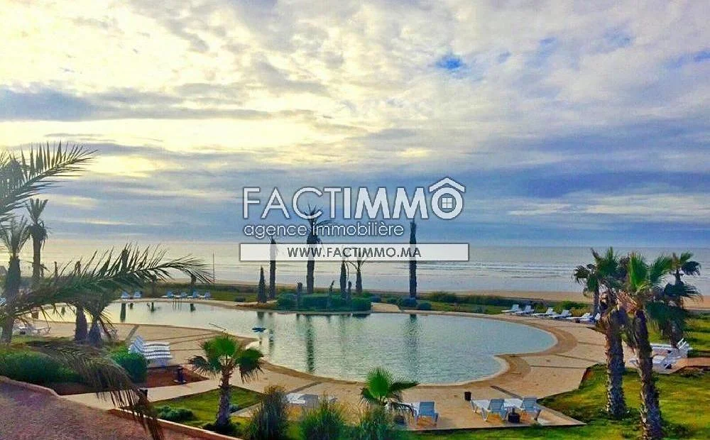 شقة رائعة في طنجة بإطلالة ساحرة