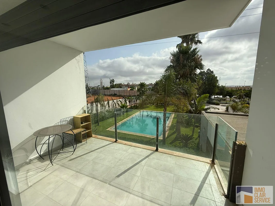 شقة للبيع في الرباط بحمام سباحة وحديقة