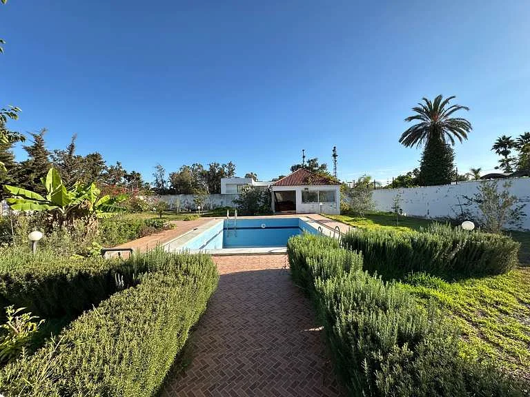 Villa isolee en location