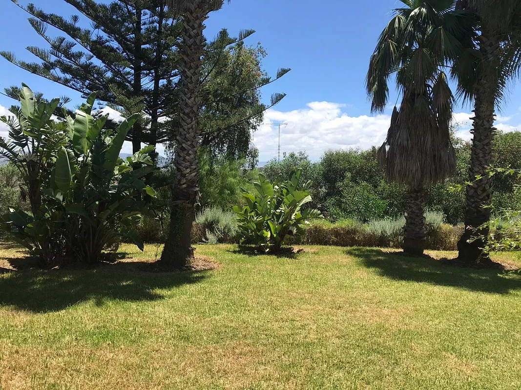 MAGNIFIQUE VILLA A VENDRE A TANGER SURFACE 2480 M² / REFERENCE: VTAA8224