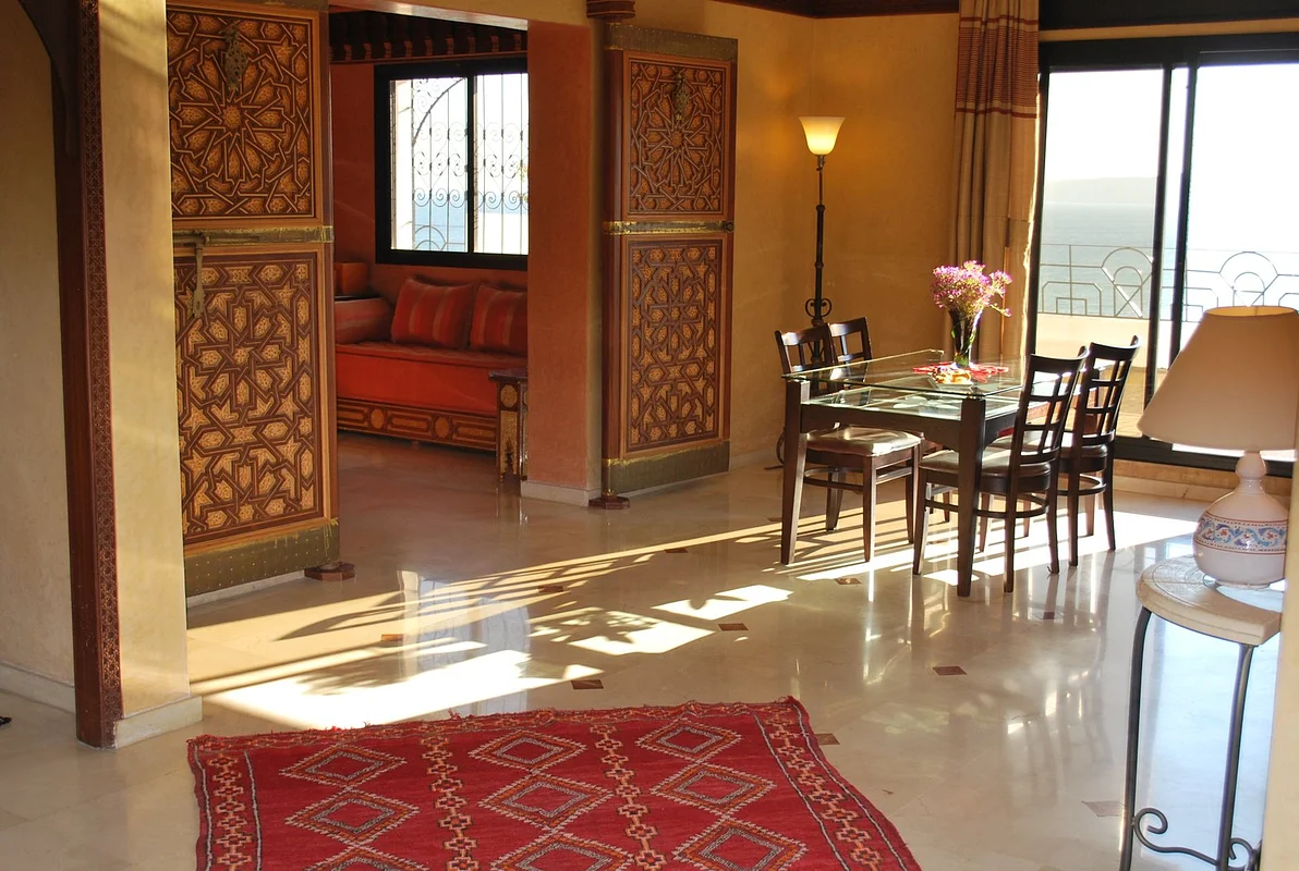 شقة مع شرفة بإطلالة مباشرة على البحر