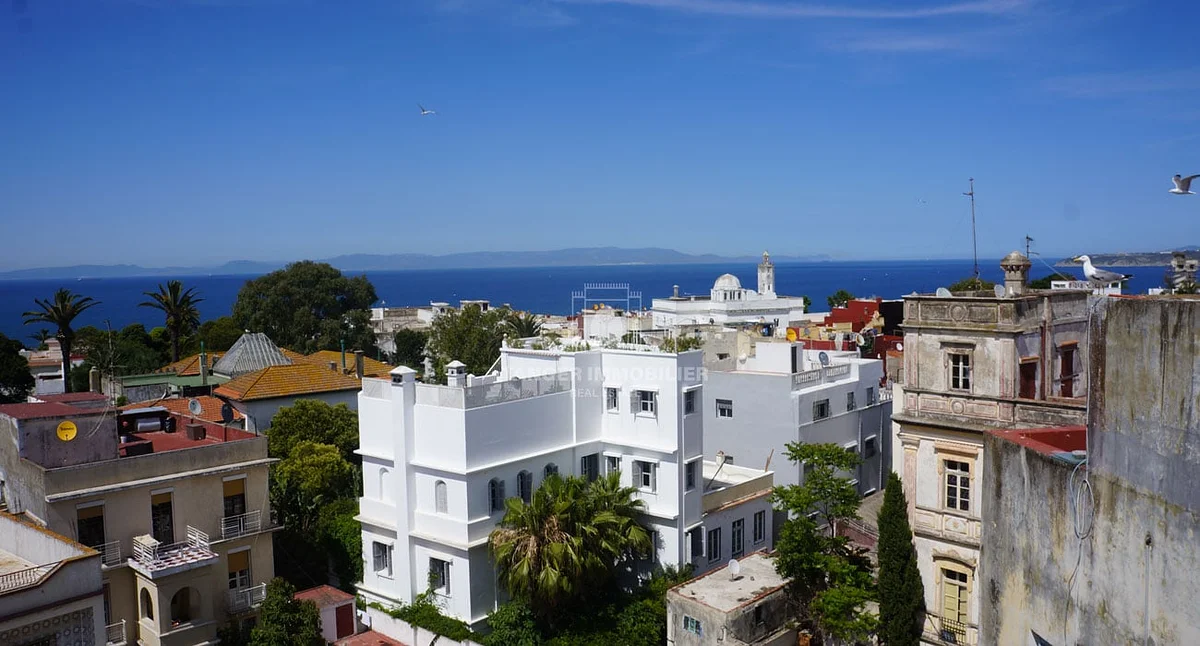 شقة فاخرة بإطلالة على البحر في طنجة
