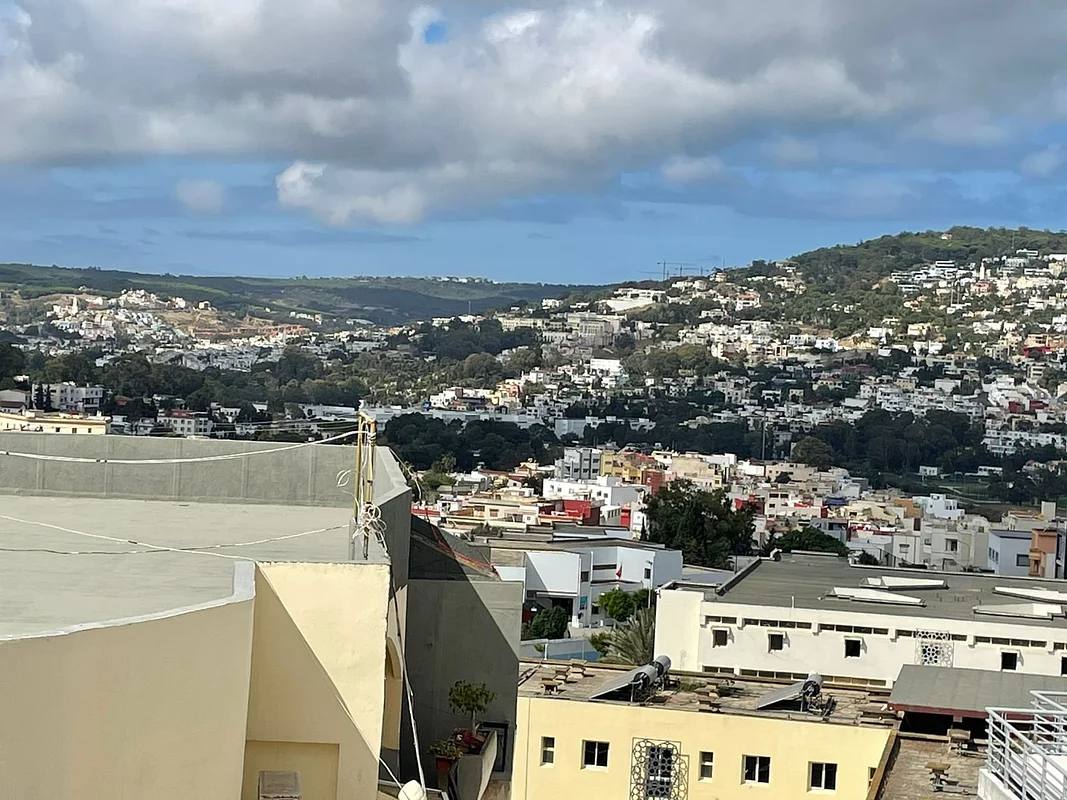 MAGNIFIQUE DUPLEX AVEC TERRASSE A LOUER QUARTIER IBERIA SURFACE 340M² / REFERENCE: LTAAM91125